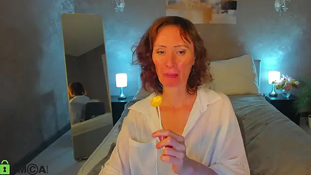 gracekellyyy online show from 07.04.26