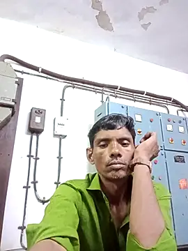 Hot-Parinda200 online show from 05.13.26