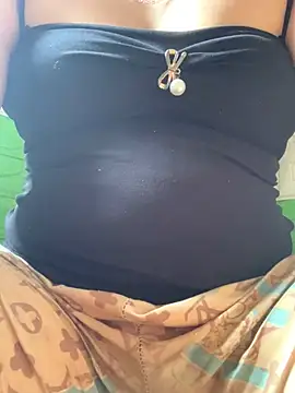 Snapshot of Lynaa244 chatting on 06.21.26 Lynaa244 online show from 06.21.26