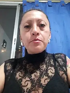 Snapshot of Vely_ chatting on 05.27.26 Vely online show from 05.27.26