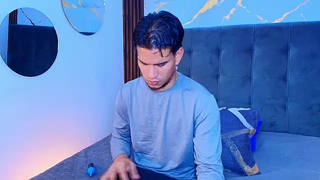Snapshot of JacobWolf__ chatting on 07.22.26 JacobWolf online show from 07.22.26