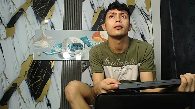 CAT LOVE1 online show from 05.20.26