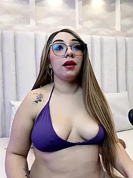Snapshot of bella_lanna chatting on 06.13.26 bella lanna online show from 06.13.26