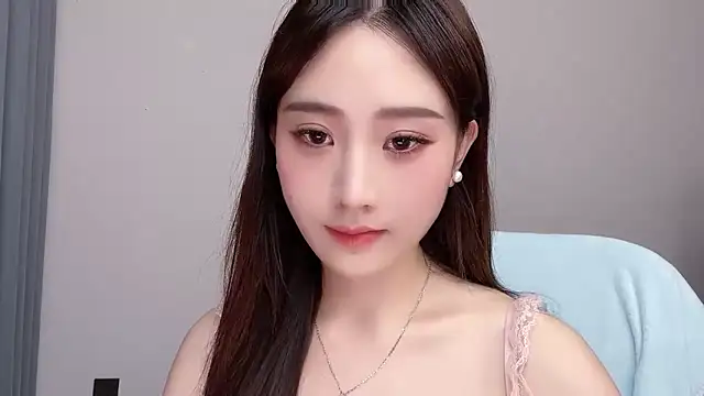  222Mia online show from 06.29.26