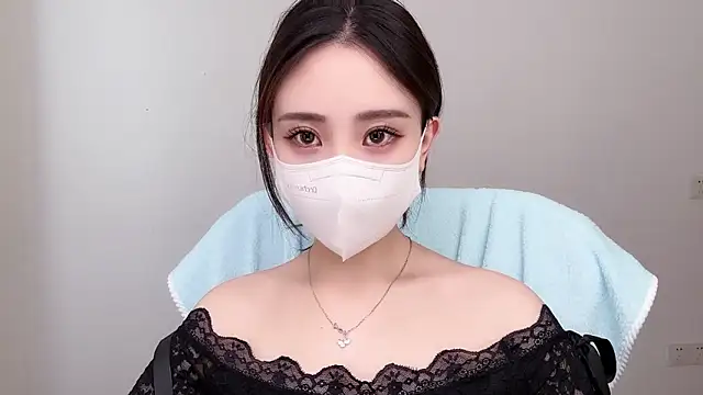  222Mia online show from 07.28.26
