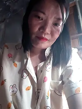 Snapshot of -Trici- chatting on 06.02.26 -Trici- online show from 06.02.26