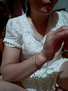 Snapshot of -Trici- chatting on 07.29.26 -Trici- online show from 07.29.26