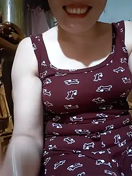 Snapshot of -Trici- chatting on 07.30.26 -Trici- online show from 07.30.26