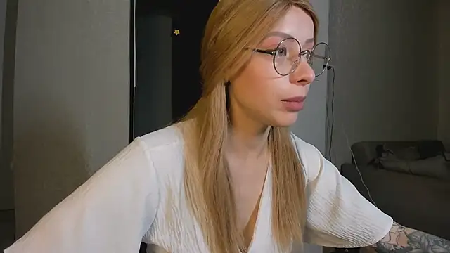 Snapshot of Jane_Bright chatting on 01.17.25 Jane Bright online show from 01.17.25