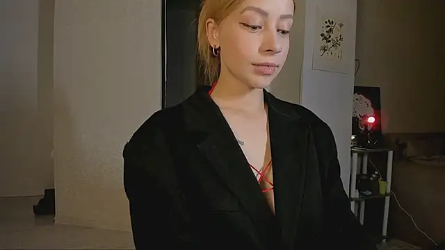 Snapshot of Jane_Bright chatting on 03.06.25 Jane Bright online show from 03.06.25