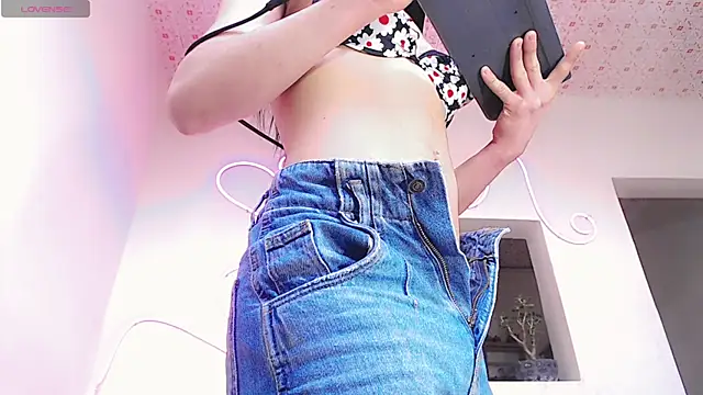 everlin 01 online show from 07.26.26