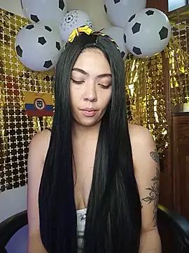 Snapshot of Agnes_cox chatting on 06.15.26 Agnes cox online show from 06.15.26