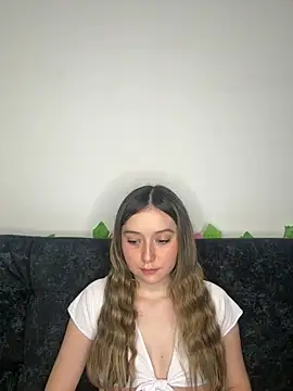 Sarisloves online show from 06.27.26