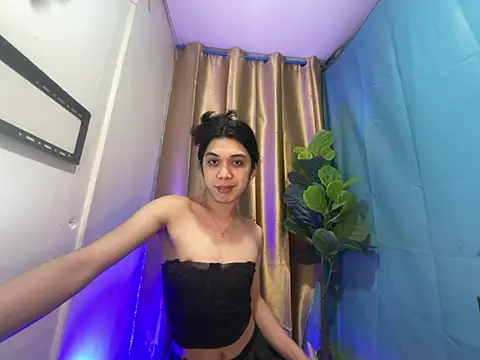 Snapshot of RoseAmarie chatting on 07.28.26 RoseAmarie online show from 07.28.26