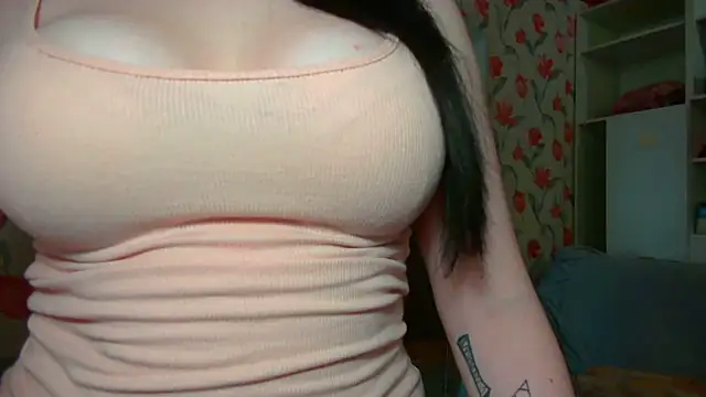 Snapshot of DarkxFoxy chatting on 06.27.26 DarkxFoxy online show from 06.27.26