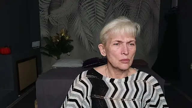 Snapshot of Nia_Natur chatting on 05.14.26 Nia Natur online show from 05.14.26