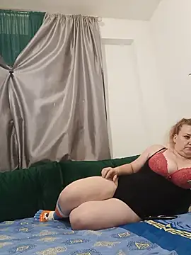 Snapshot of JuliaBestX chatting on 06.06.26 JuliaBestX online show from 06.06.26