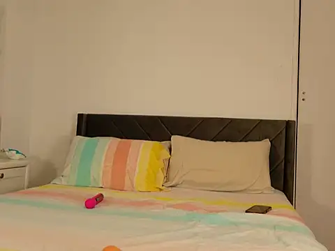 pink saray online show from 05.26.26