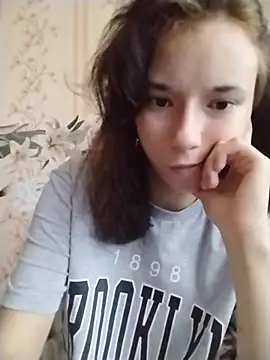 Snapshot of -VictoriaJohnson- chatting on 07.15.26 -VictoriaJohnson- online show from 07.15.26