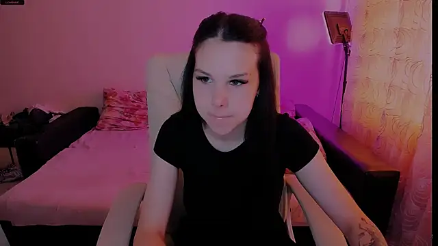 Snapshot of Adelina_xxx chatting on 07.08.26 Adelina xxx online show from 07.08.26