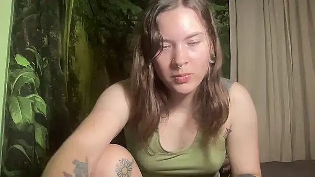 mo0ngoddess online show from 09.20.25