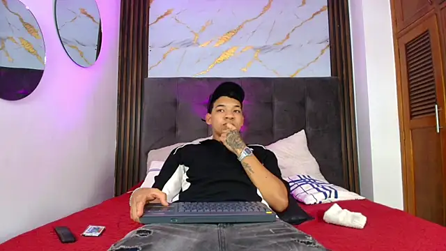 Snapshot of bick_jhonn chatting on 05.15.26 bick jhonn online show from 05.15.26