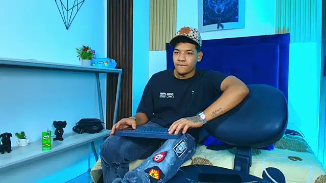 Snapshot of bick_jhonn chatting on 07.06.26 bick jhonn online show from 07.06.26