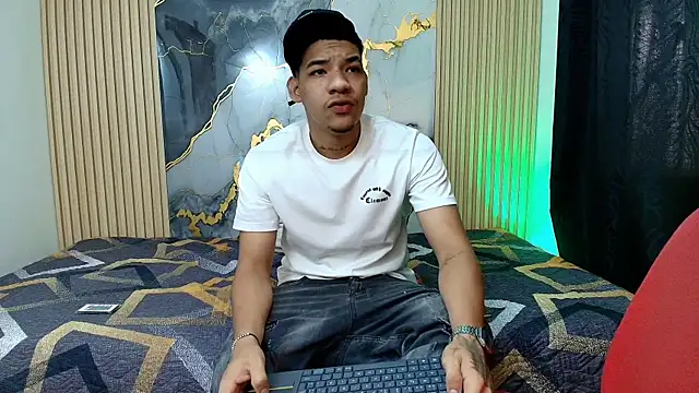 Snapshot of bick_jhonn chatting on 07.11.26 bick jhonn online show from 07.11.26