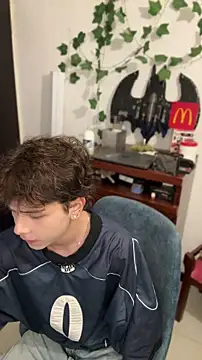 Snapshot of DanteSaint chatting on 05.19.26 DanteSaint online show from 05.19.26