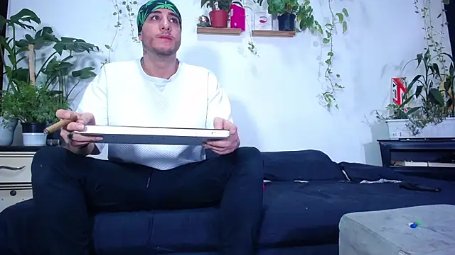 Adam Borsalino online show from 07.04.26