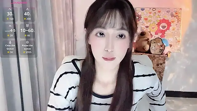 Snapshot of G0MM-AA chatting on 07.12.26 G0MM-AA online show from 07.12.26