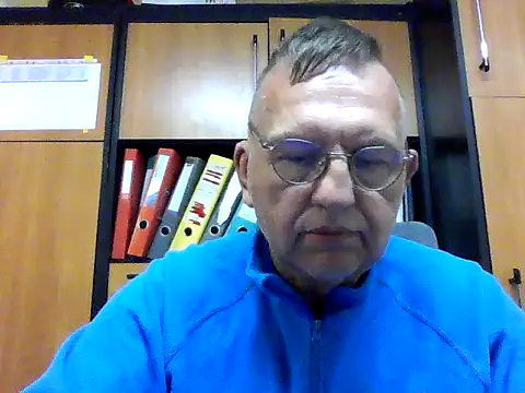 Snapshot of Robotnikm chatting on 07.04.26 Robotnikm online show from 07.04.26