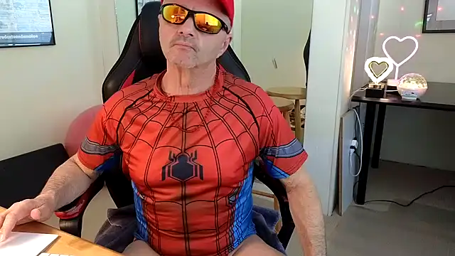Snapshot of hotdadbod chatting on 01.28.25 hotdadbod online show from 01.28.25