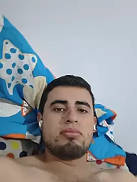 Snapshot of Alejo10051 chatting on 06.08.26 Alejo10051 online show from 06.08.26