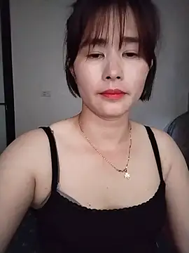 Snapshot of se-xy12 chatting on 05.16.26 se-xy12 online show from 05.16.26