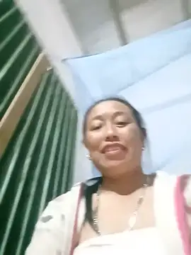 Snapshot of lili_anhh chatting on 05.19.26 lili anhh online show from 05.19.26