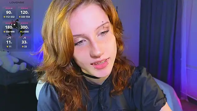 Snapshot of vampi_queen chatting on 06.12.26 vampi queen online show from 06.12.26