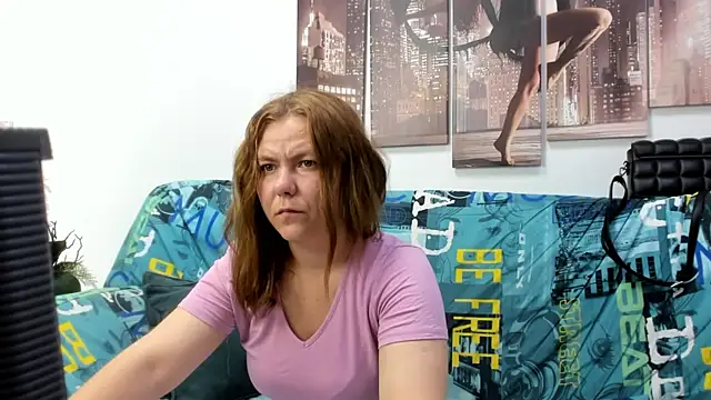 Snapshot of Dear_hollyy chatting on 06.30.26 Dear hollyy online show from 06.30.26