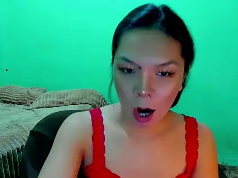 Snapshot of mamacitttaa chatting on 05.18.26 mamacitttaa online show from 05.18.26