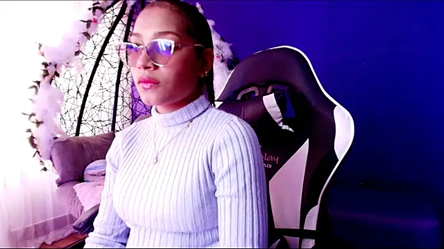 Snapshot of Scarlett_Lune chatting on 05.20.26 Scarlett Lune online show from 05.20.26
