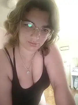 Snapshot of Nika6524 chatting on 05.22.26 Nika6524 online show from 05.22.26
