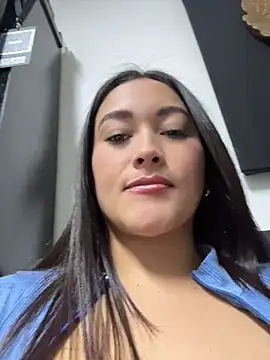 Snapshot of Tatiana123_ chatting on 06.14.26 Tatiana123 online show from 06.14.26