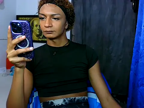Snapshot of Alexxasexy chatting on 05.30.26 Alexxasexy online show from 05.30.26