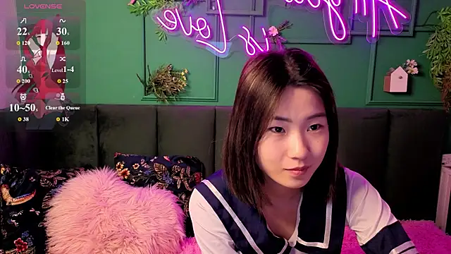 Runi Asian online show from 06.30.26