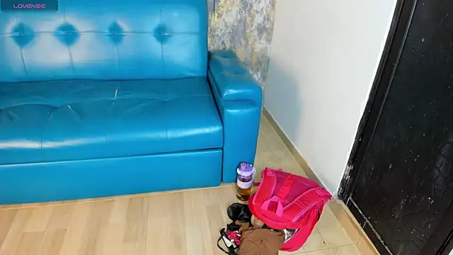 Snapshot of SophiaScottX chatting on 05.30.26 SophiaScottX online show from 05.30.26
