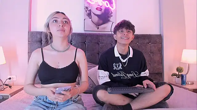 Snapshot of Destello_xxx chatting on 06.10.26 Destello xxx online show from 06.10.26
