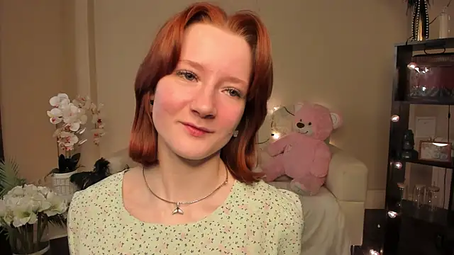 Snapshot of LallyLally_ chatting on 05.16.26 LallyLally online show from 05.16.26