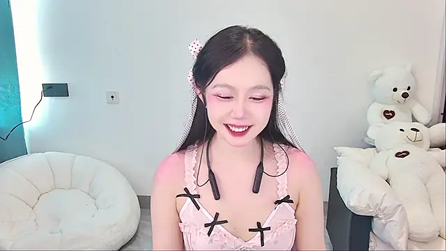 Snapshot of swie111 chatting on 07.13.26 swie111 online show from 07.13.26