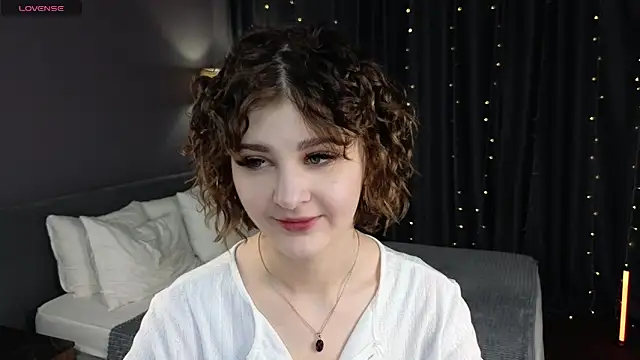 Kira  Fluffy online show from 06.06.26