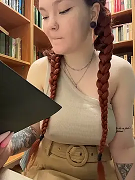 Snapshot of Baby__Fox chatting on 06.17.26 Baby Fox online show from 06.17.26